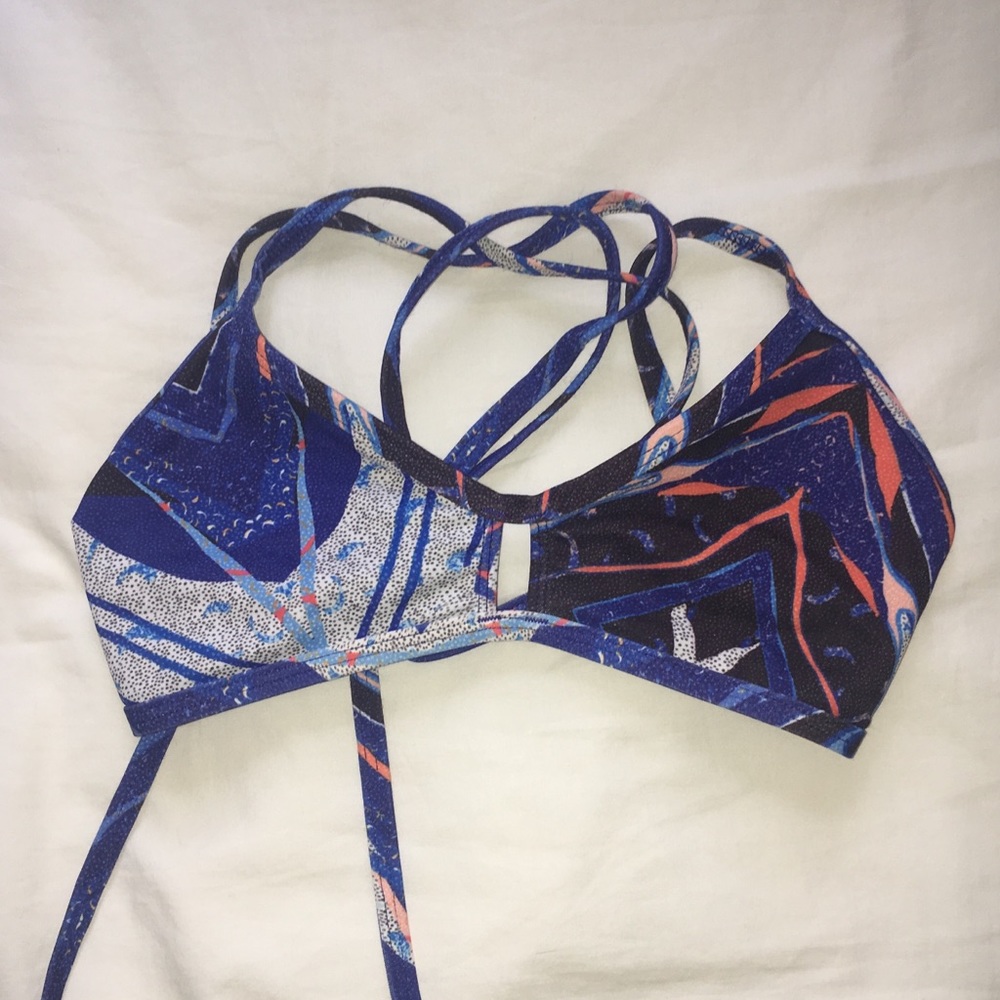Jolyn Medium Bermuda vent top
